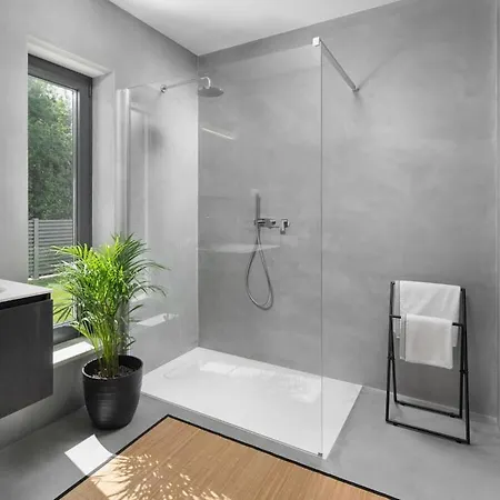 Atria Comfortable *